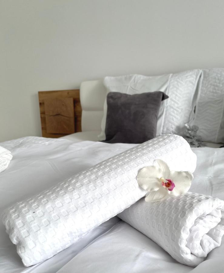 Luxe Apartments Ljutomer Luaran gambar