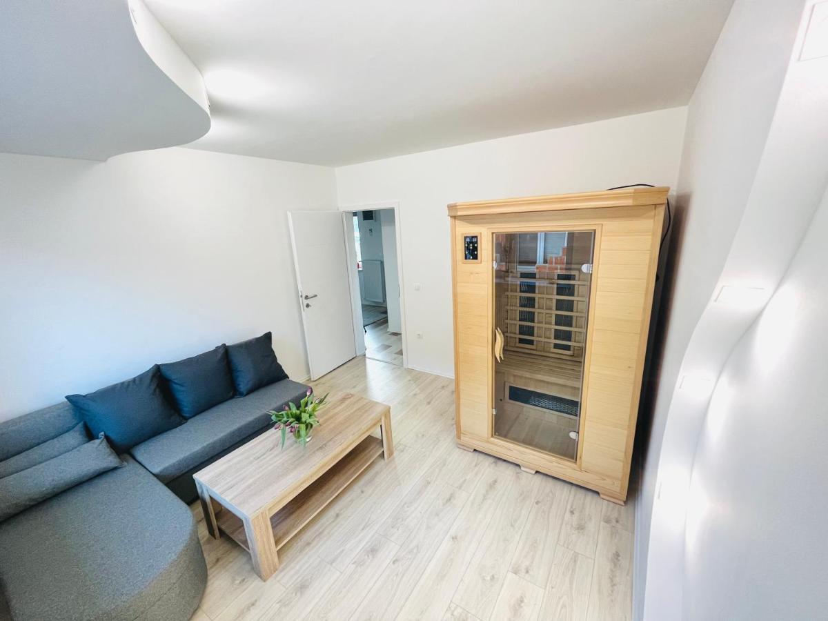 Luxe Apartments Ljutomer Luaran gambar