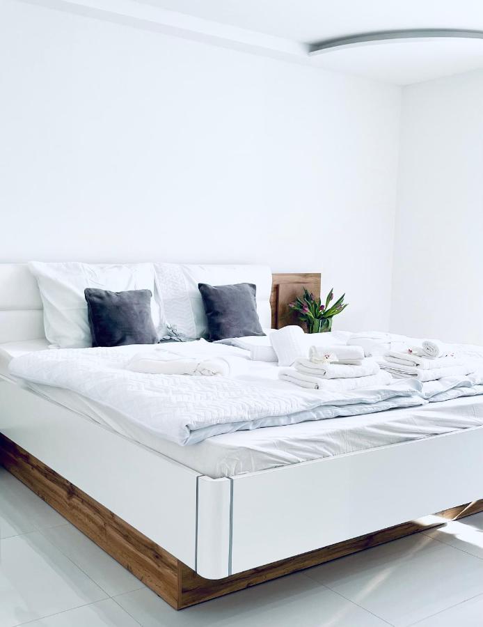 Luxe Apartments Ljutomer Luaran gambar